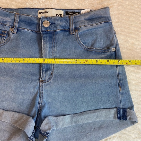 GARAGE Super Soft Retro High Waist Jean Short - Size: 03 - Picture 4 of 9